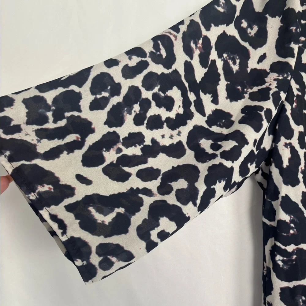 Pink Milly leopard print open-front garment is a lightweight, sheer kimono - Picture 10 of 10